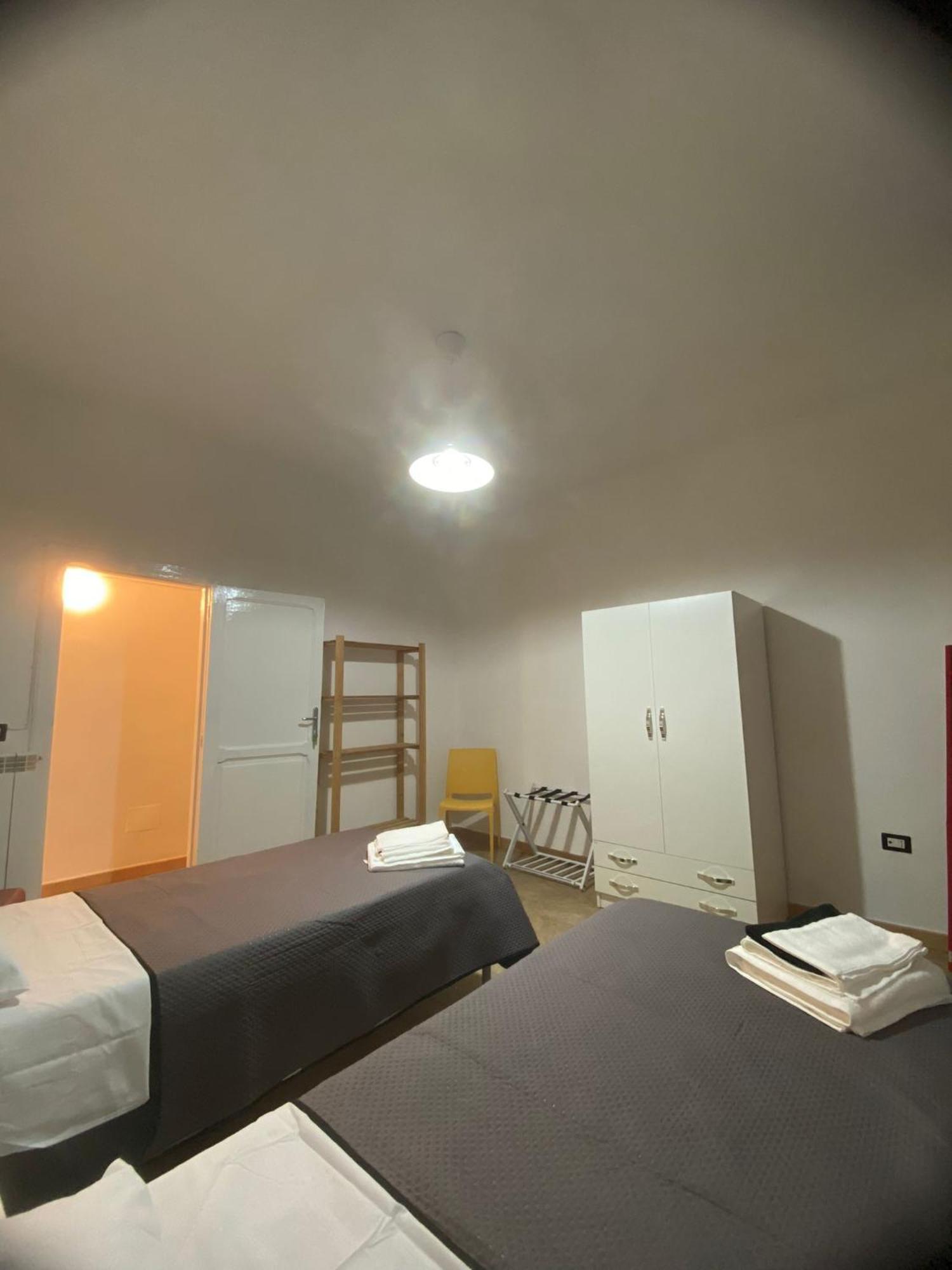 Tre Regine Napoli Apartment ภายนอก รูปภาพ